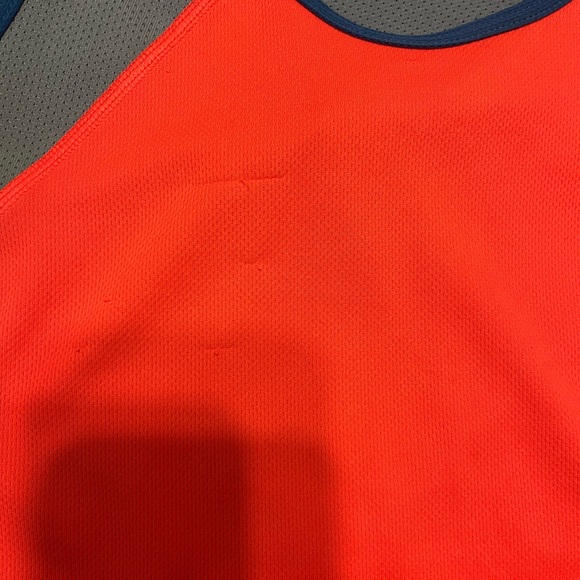 Women’s Nike dri fit shirt. - Picture 5 of 5